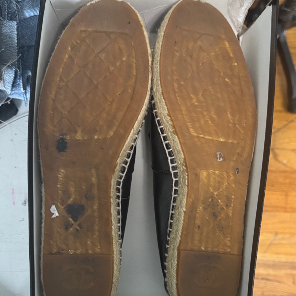 CHANEL Black Espadrilles with Embellished Logo - Picture 4 of 6